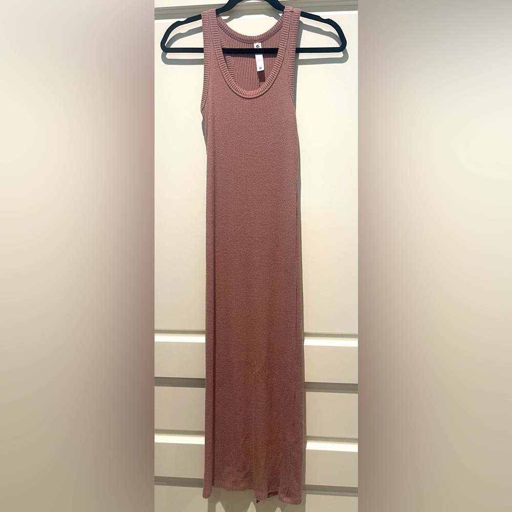 Glyder Ribbed Midi Dress - Size S - Taupe